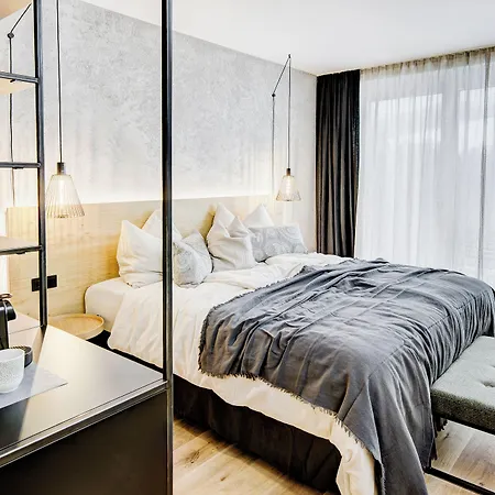 Koenigswieser Hof Hotel *