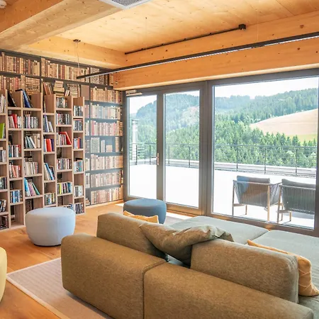 Szálloda Koenigswieser Hof *